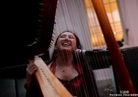 Ameylia Wu Saad, chanteuse lyrique et harpiste