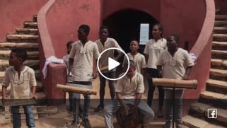 Des enfants de la Réunion rendent hommage aux ancêtres d'Afrique