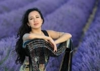 Ameylia Saad Wu, harpiste et chanteuse lyrique soprano