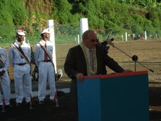 Fête nationale française à Moroni : l'ambassadeur Hallade porte un regard critique sur les Como