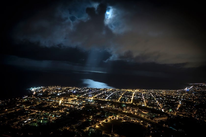 Pollution lumineuse : Stéphane MICHEL / Parc national de La Réunion 